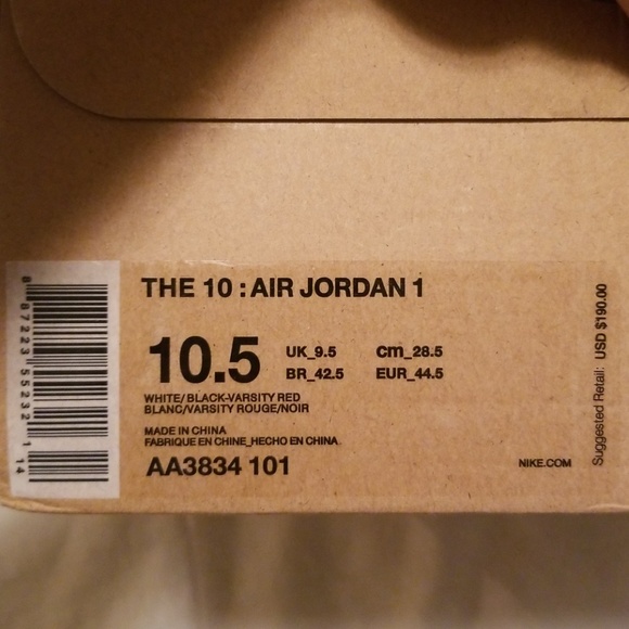 Off White Jordan 1 (Chicago Colorway) - Picture 8 of 8